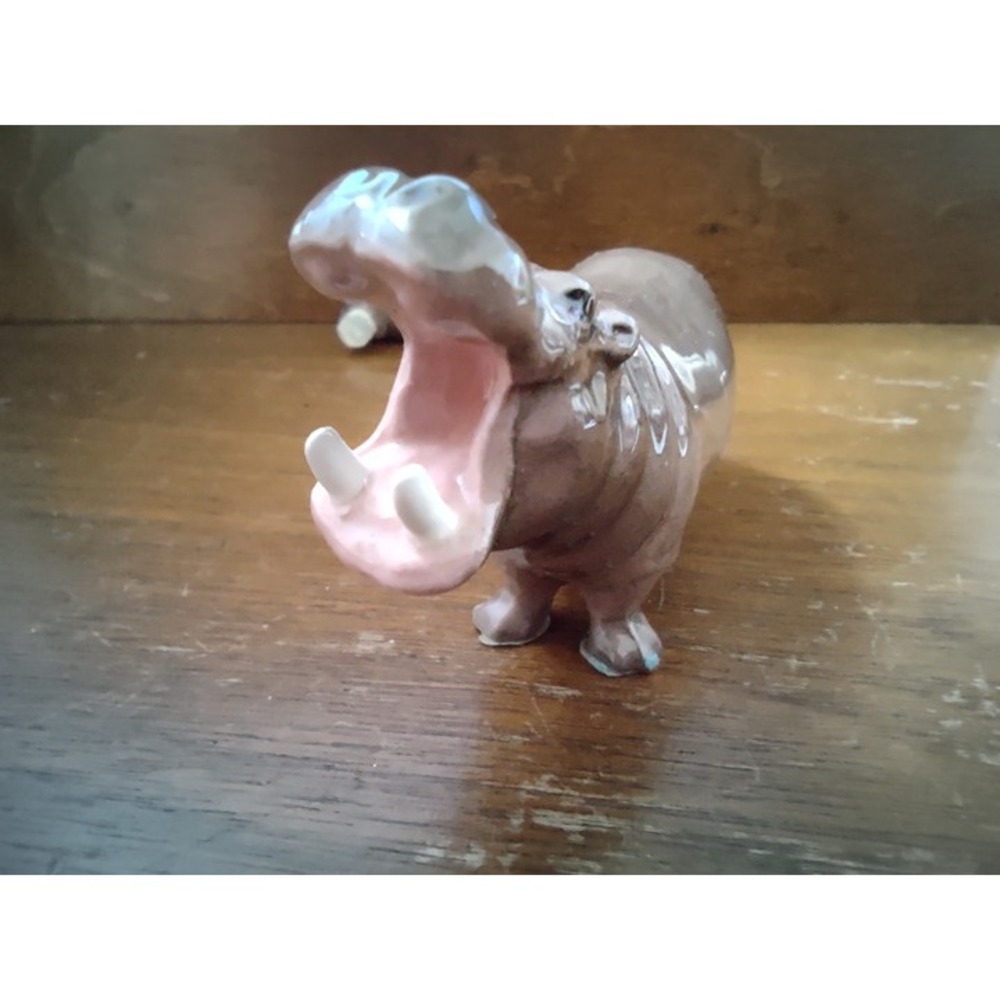 Hagen Renaker Momma and baby Hippos Miniatures